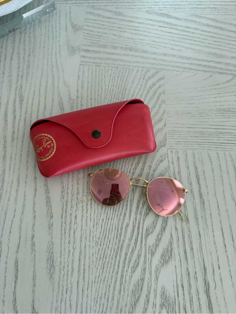 Ray-Ban Women's Pink Lens Gold Frame Round Sunglasses with Pink Case